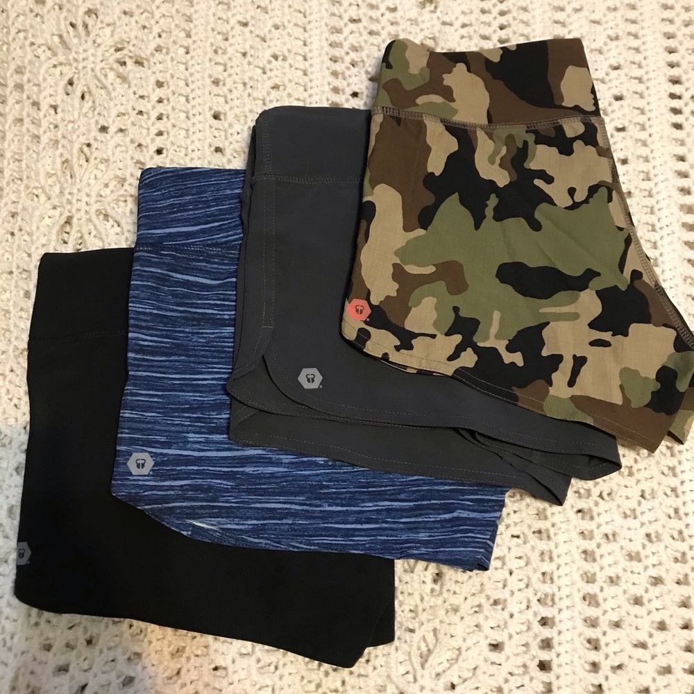 Selling as LOT. 4 Pairs of Wodlife Shorts Crossfit S NWOT